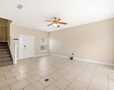 1469 Salisbury Drive - Photo Thumbnail 5