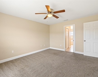 1469 Salisbury Drive - Photo Thumbnail 14