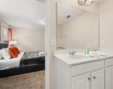 5373 Oakbourne Avenue - Photo Thumbnail 26