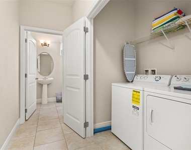 5373 Oakbourne Avenue - Photo Thumbnail 39