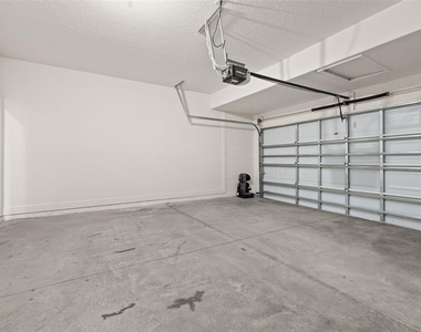 5373 Oakbourne Avenue - Photo Thumbnail 40