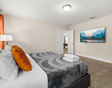 5373 Oakbourne Avenue - Photo Thumbnail 23