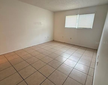 902 Lake Destiny Road - Photo Thumbnail 16