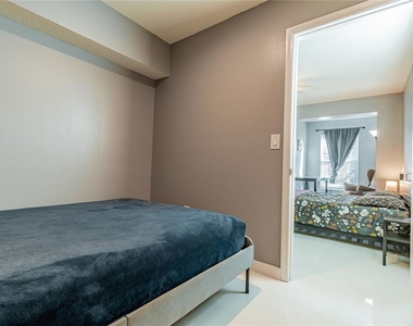 1225 E Livingston Street - Photo Thumbnail 22
