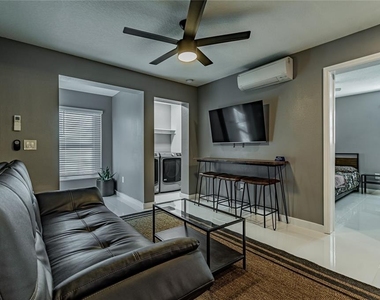 1225 E Livingston Street - Photo Thumbnail 4