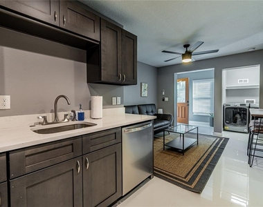 1225 E Livingston Street - Photo Thumbnail 14