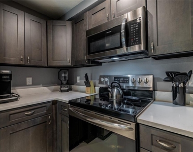 1225 E Livingston Street - Photo Thumbnail 9