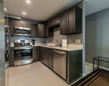 1225 E Livingston Street - Photo Thumbnail 11
