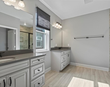 12754 Brodlove Lane - Photo Thumbnail 11