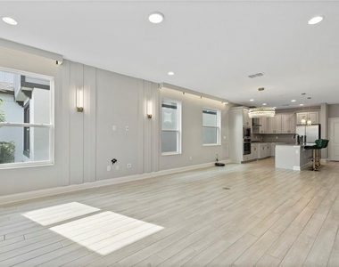 12754 Brodlove Lane - Photo Thumbnail 2
