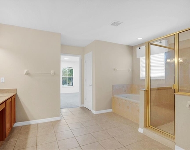 2615 Lakemoor Drive - Photo Thumbnail 27