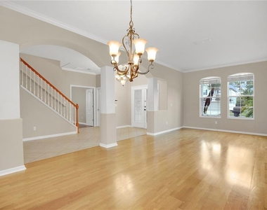2615 Lakemoor Drive - Photo Thumbnail 6