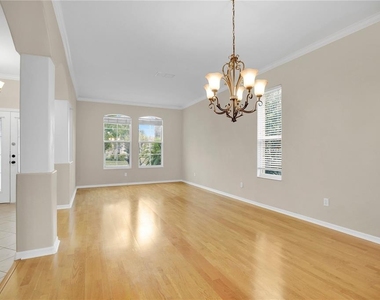 2615 Lakemoor Drive - Photo Thumbnail 4