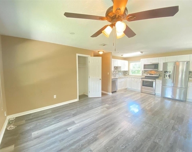 908 Teatro Court - Photo Thumbnail 6