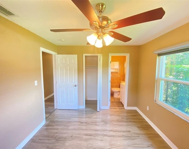 908 Teatro Court - Photo Thumbnail 23