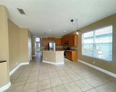 10366 Cypress Knee Circle - Photo Thumbnail 2