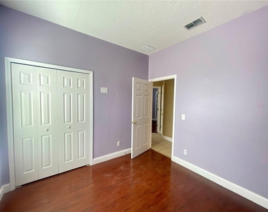 10366 Cypress Knee Circle - Photo Thumbnail 8