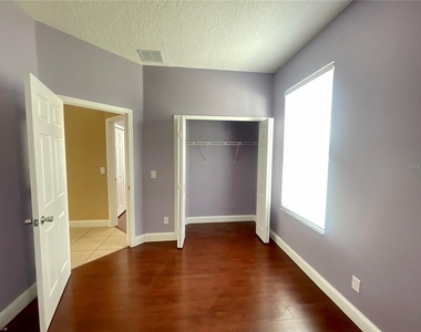 10366 Cypress Knee Circle - Photo Thumbnail 17