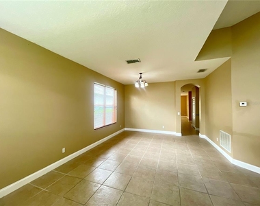 10366 Cypress Knee Circle - Photo Thumbnail 3