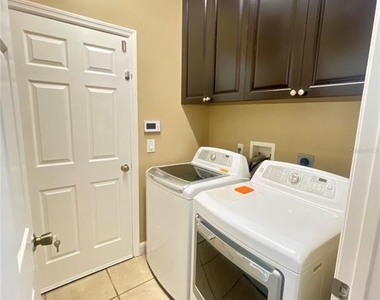 10366 Cypress Knee Circle - Photo Thumbnail 11