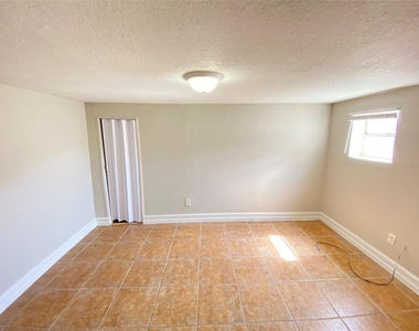 812 W Livingston Street - Photo Thumbnail 1