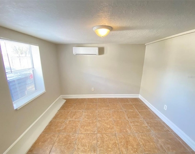 812 W Livingston Street - Photo Thumbnail 7