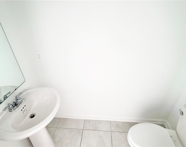 1033 Waterfall Boulevard - Photo Thumbnail 2