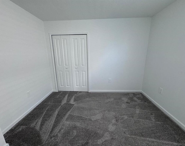 1033 Waterfall Boulevard - Photo Thumbnail 25