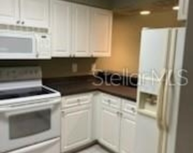 940 Douglas Avenue - Photo Thumbnail 7