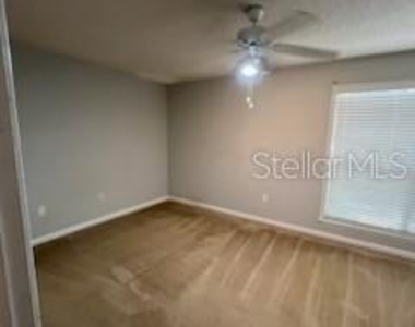 940 Douglas Avenue - Photo Thumbnail 4
