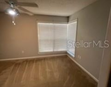940 Douglas Avenue - Photo Thumbnail 5