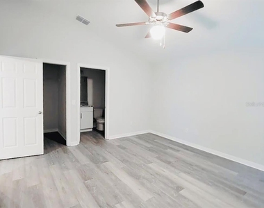 329 Marion Oaks Boulevard - Photo Thumbnail 2