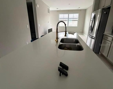 11165 Lime Flower Drive - Photo Thumbnail 7