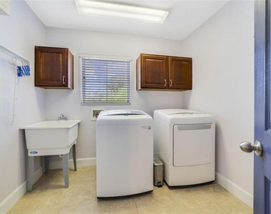2732 Balforn Tower Way - Photo Thumbnail 21