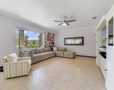 2732 Balforn Tower Way - Photo Thumbnail 10