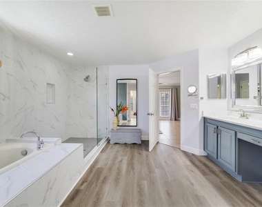 2732 Balforn Tower Way - Photo Thumbnail 18