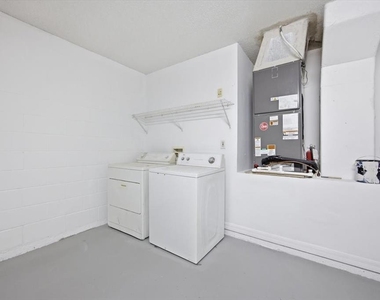 2712 Kokomo Loop - Photo Thumbnail 14