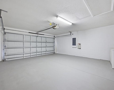 2712 Kokomo Loop - Photo Thumbnail 13