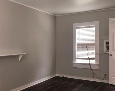 309 S Park Avenue - Photo Thumbnail 7