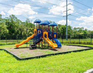 5512 Metrowest Boulevard - Photo Thumbnail 27