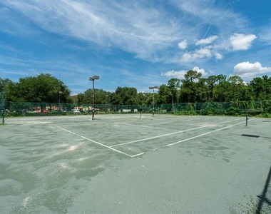 5512 Metrowest Boulevard - Photo Thumbnail 24