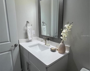 817 Seascape Place - Photo Thumbnail 33