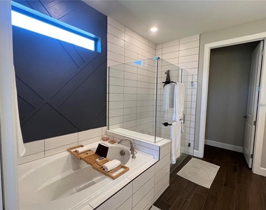817 Seascape Place - Photo Thumbnail 19