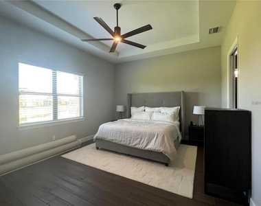 817 Seascape Place - Photo Thumbnail 14