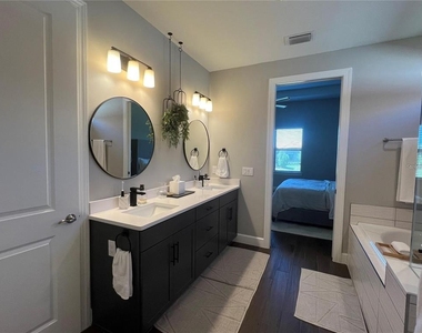 817 Seascape Place - Photo Thumbnail 17