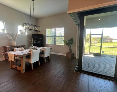 817 Seascape Place - Photo Thumbnail 13