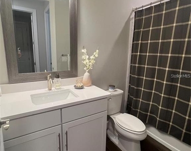 817 Seascape Place - Photo Thumbnail 32