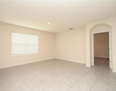 2548 Ryland Falls Drive - Photo Thumbnail 10