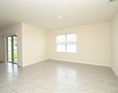 2548 Ryland Falls Drive - Photo Thumbnail 13
