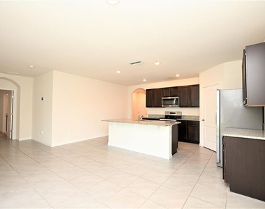 2548 Ryland Falls Drive - Photo Thumbnail 6